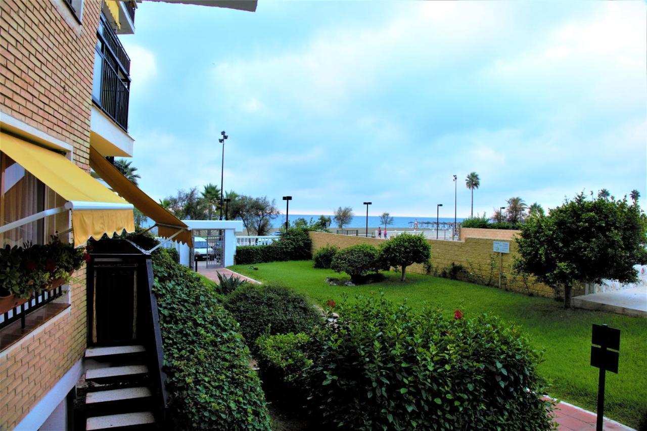 Fuengirola Playa Beachfront ภายนอก รูปภาพ